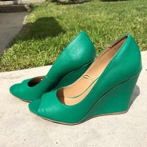 Forever 21 Green Wedges